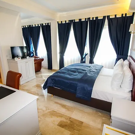 Отель Grand Palladium 4*