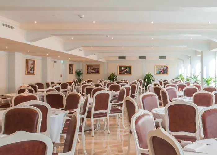 מלון Grand Palladium 4*