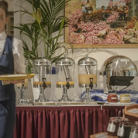 Hotel Grand Palladium Munich